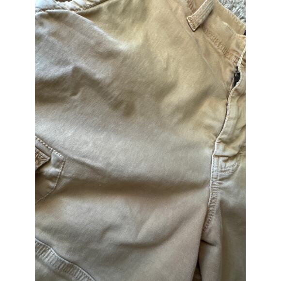 American Eagle Heavyweight Camel Brown 33” Cargo Shorts - Picture 5 of 8